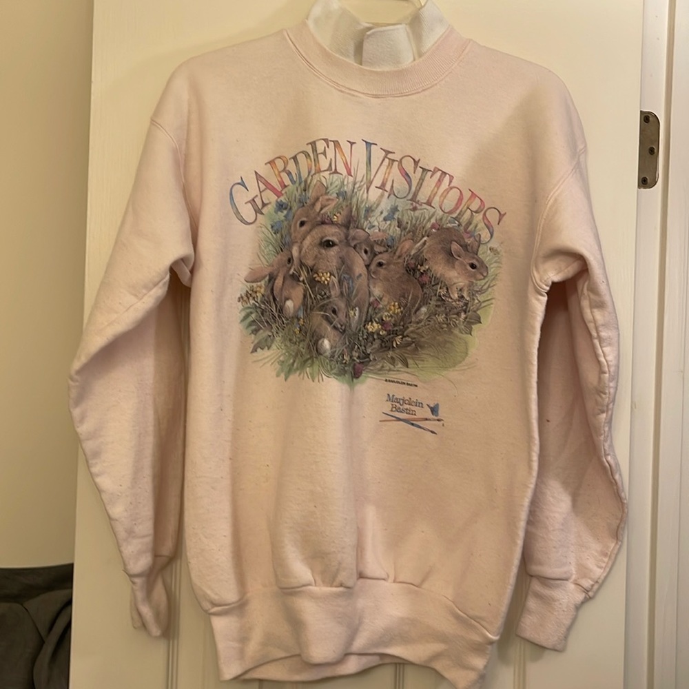 Women’s Pink Sweatshirt with Garden Bunny Design